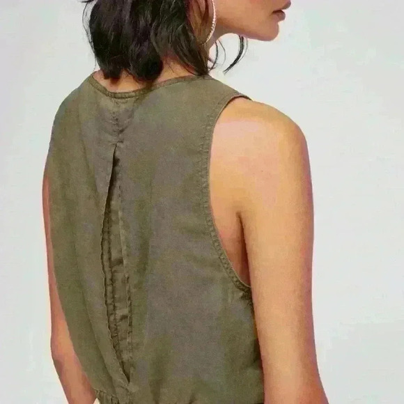Free People Highway Cruisin’ Green Sleeveless Button Down Top Linen Size S - Picture 2 of 8